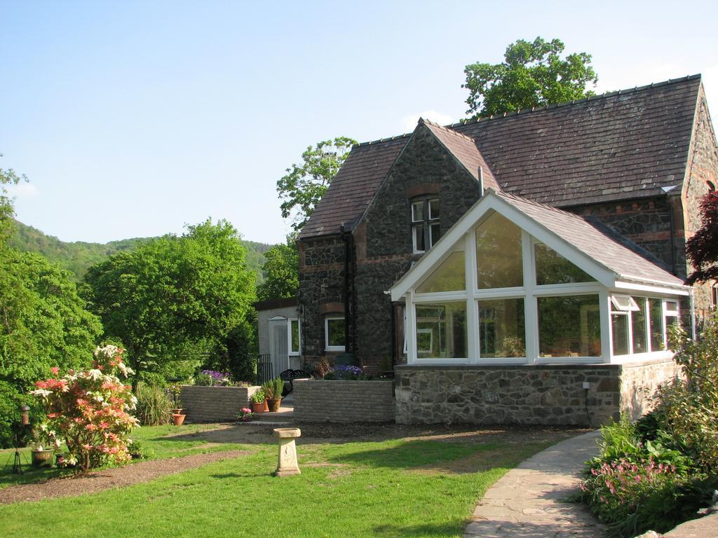 The Courthouse Bed & Breakfast Betws-y-Coed Exterior photo